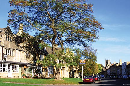 Chipping Campden High Street - photo by Terry J Morgan